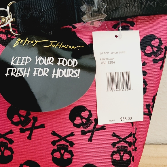 Betsey Johnson Skull Zip Top Lunch Tote - Picture 3 of 3